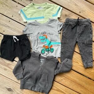 Cat & Jack Bundle - Green, Gray, Black - Shorts, Jeans, Sweatshirt, T-Shirt 12M